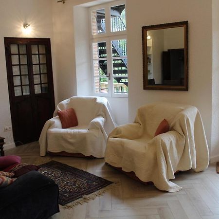 La Terrasse Apartment Reynes ภายนอก รูปภาพ