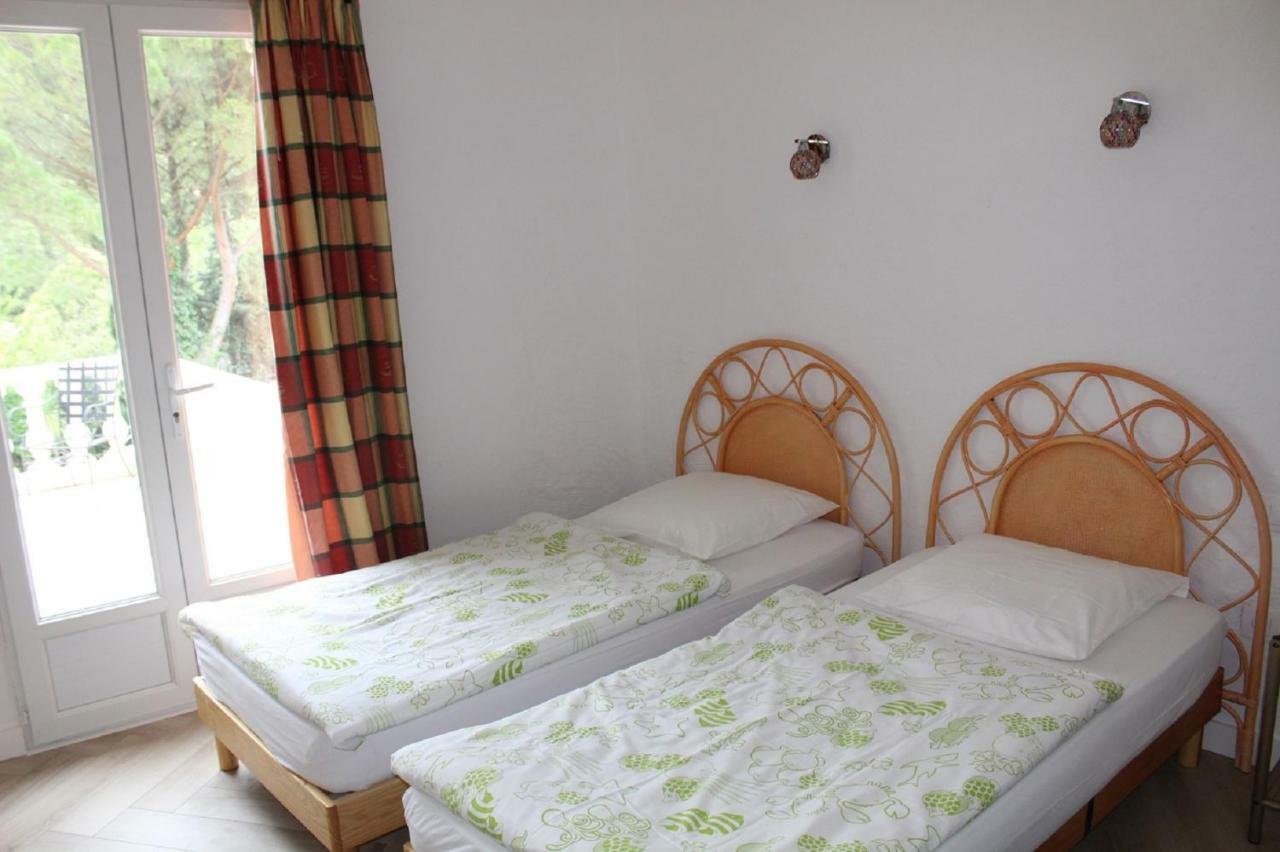 La Terrasse Apartment Reynes ภายนอก รูปภาพ