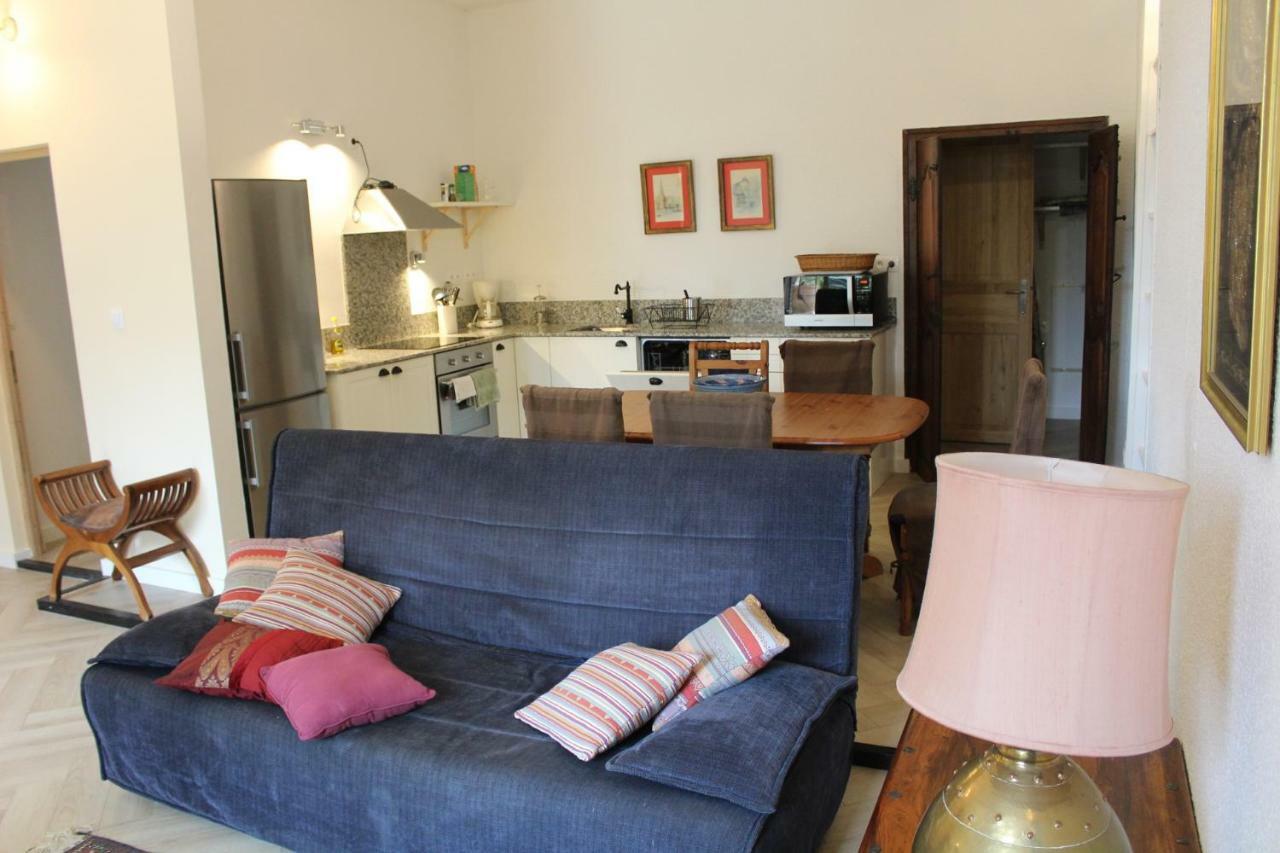 La Terrasse Apartment Reynes ภายนอก รูปภาพ
