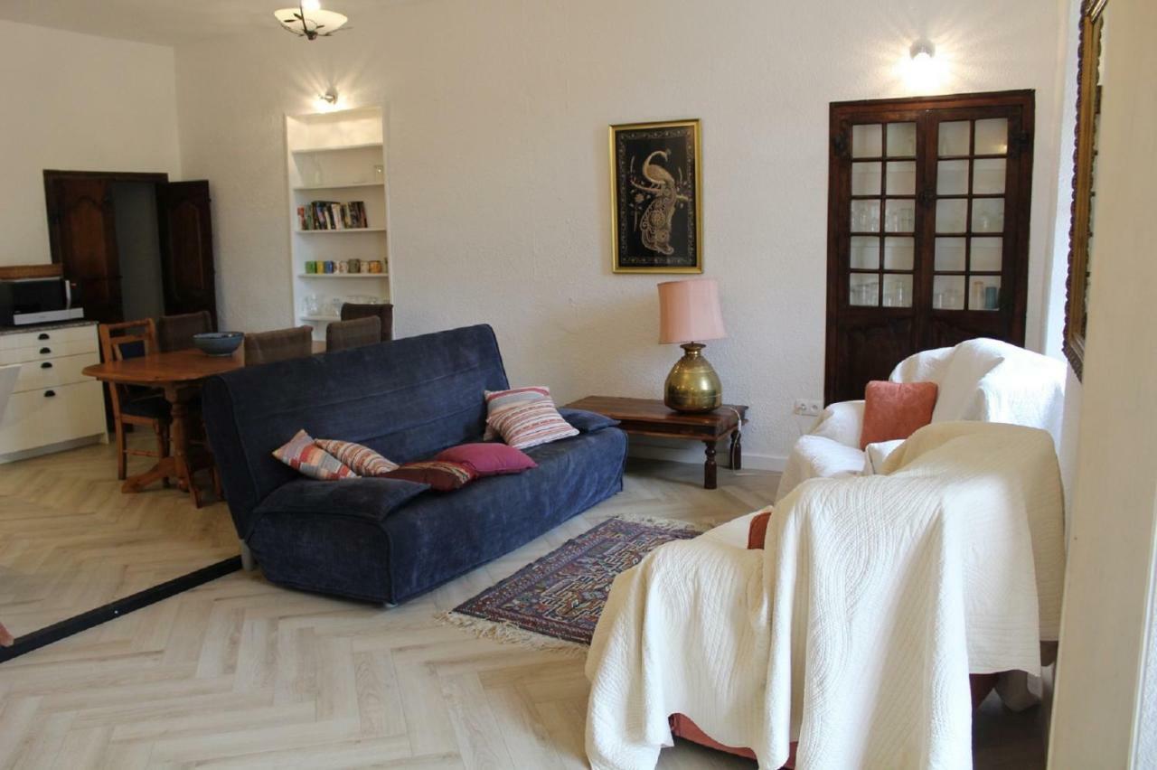 La Terrasse Apartment Reynes ภายนอก รูปภาพ